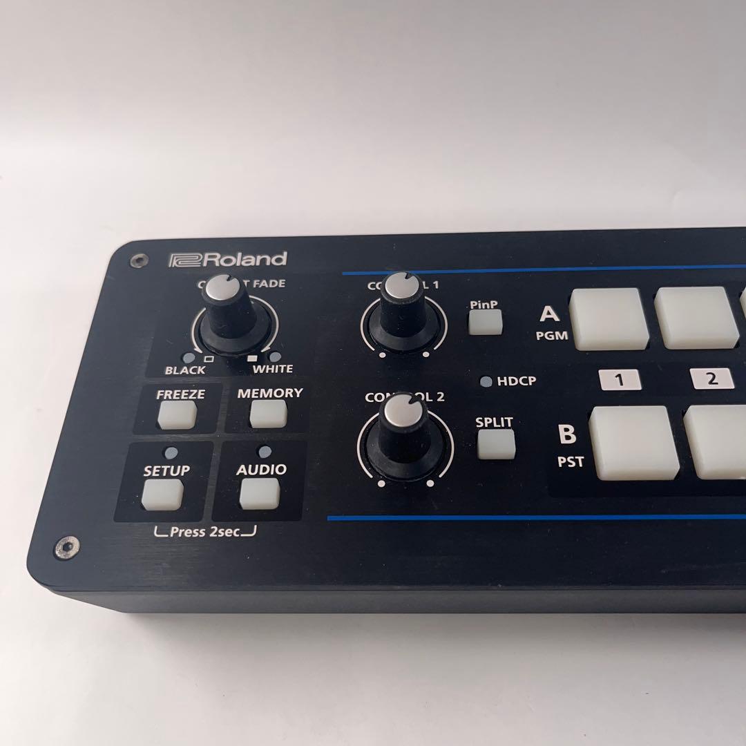 Roland V-1SDI 3G-SDIビデオスイッチャー