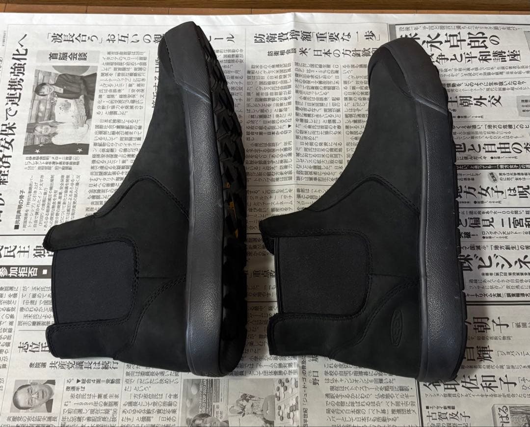 KEEN エレナチェルシー　ブーツ　ブラック