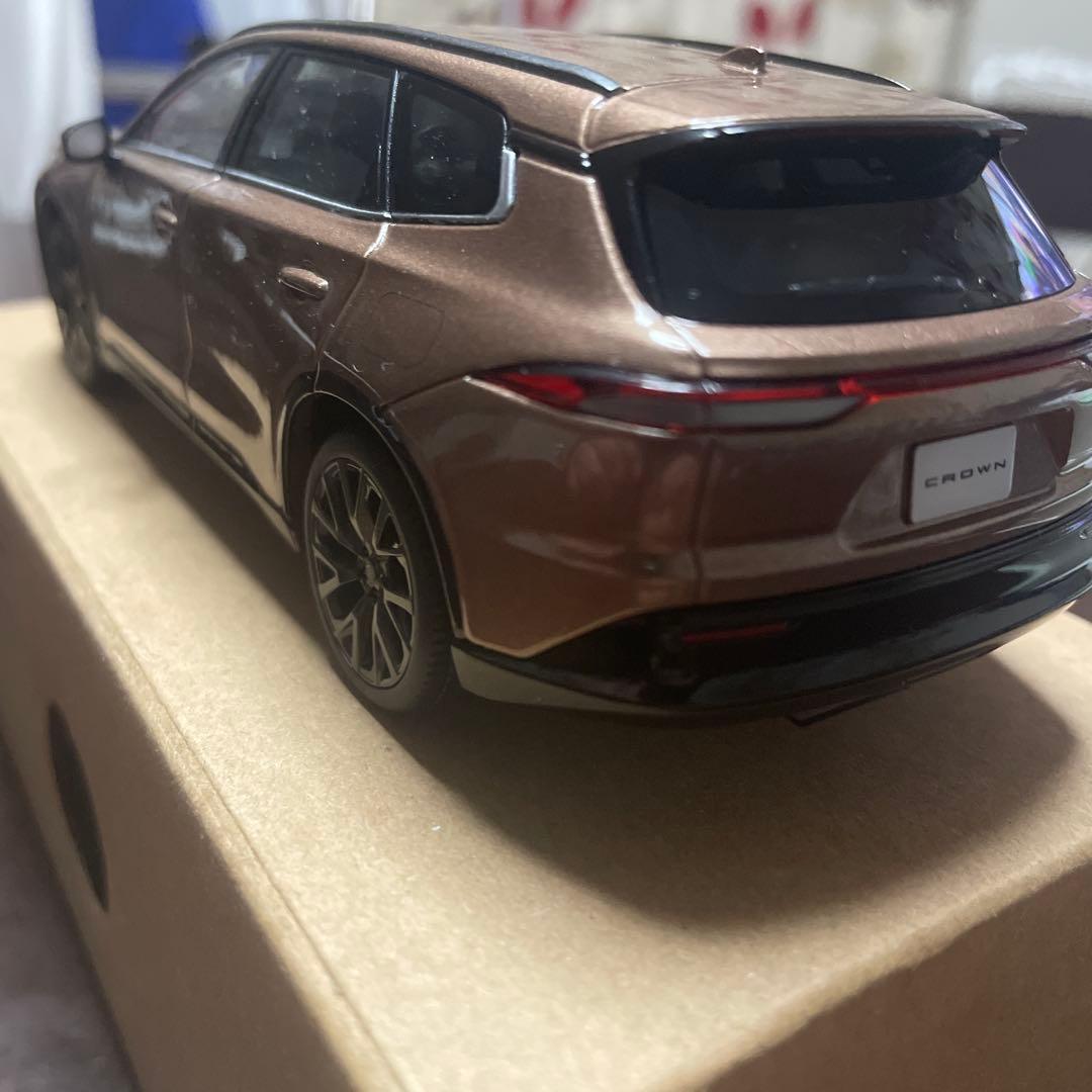 期間限定出品！　クラウンエステート　ミニカー