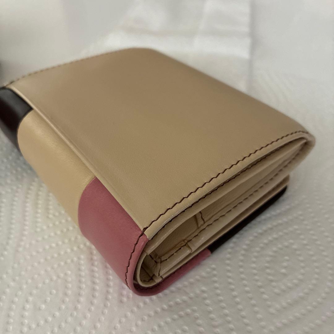 【新品未使用】シビラ　牛革　三つ折り財布　パッチワークデザイン
