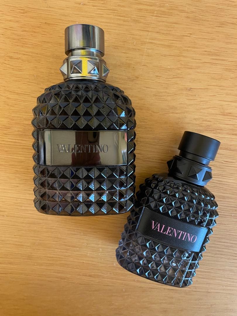 VALENTINO ヴァレンティノウオモボーンインローマ　オードトワレ 50ml