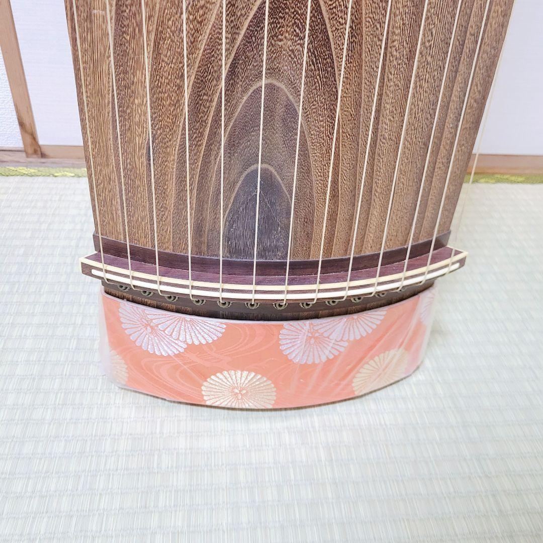t2高級 和琴 お琴 琴 くり甲 すだれ彫 蒔絵 和楽器 弦楽器 13弦