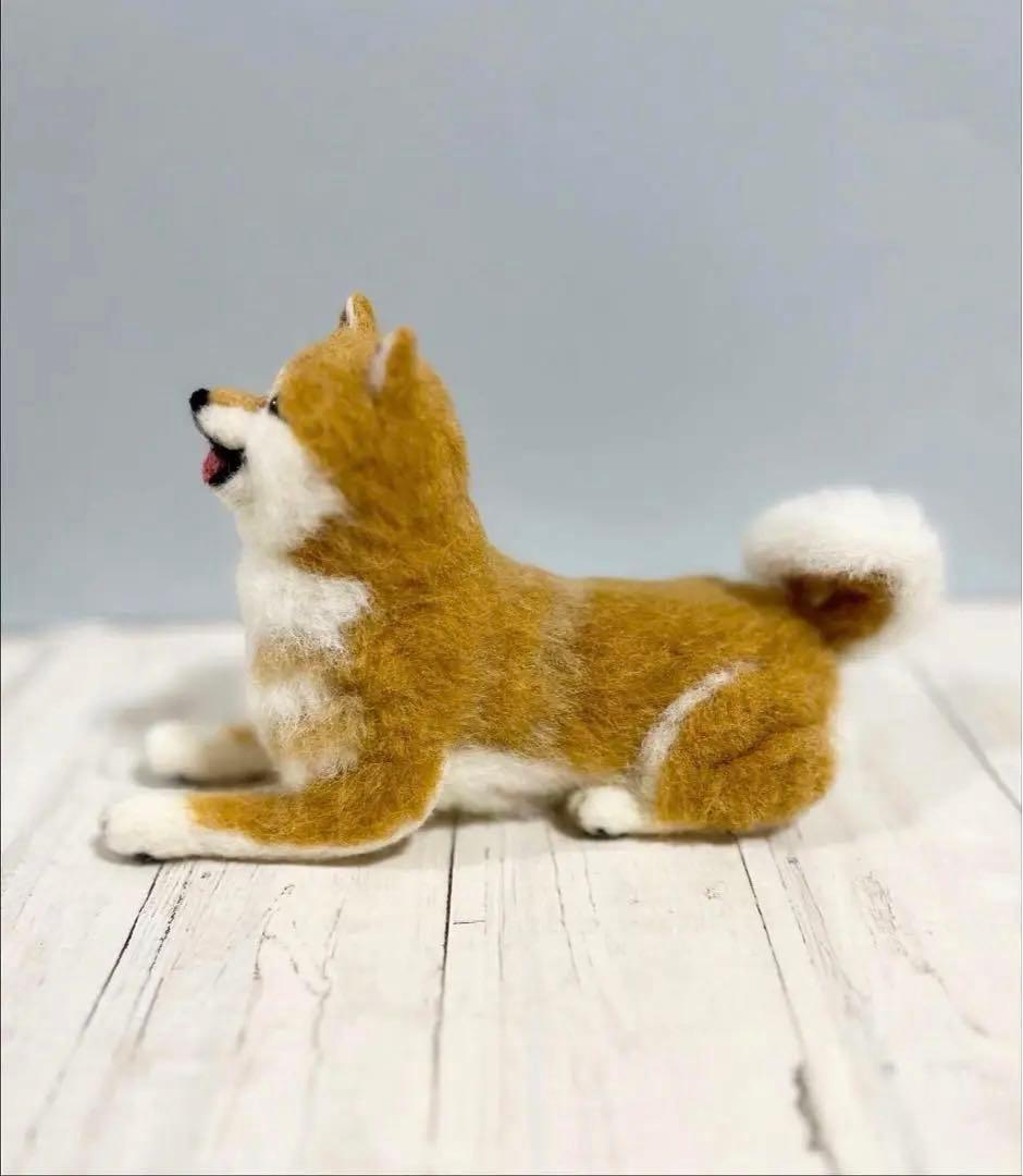 柴犬 羊毛フェルト 伏せ　手のひらサイズ　ハンドメイド