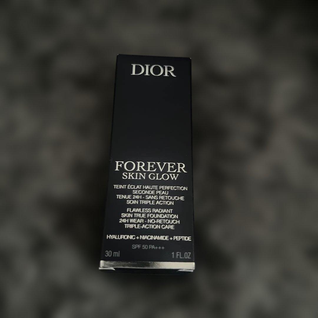 ファンデーション DIOR FOREVER SKIN GLOW 30ml SPF50