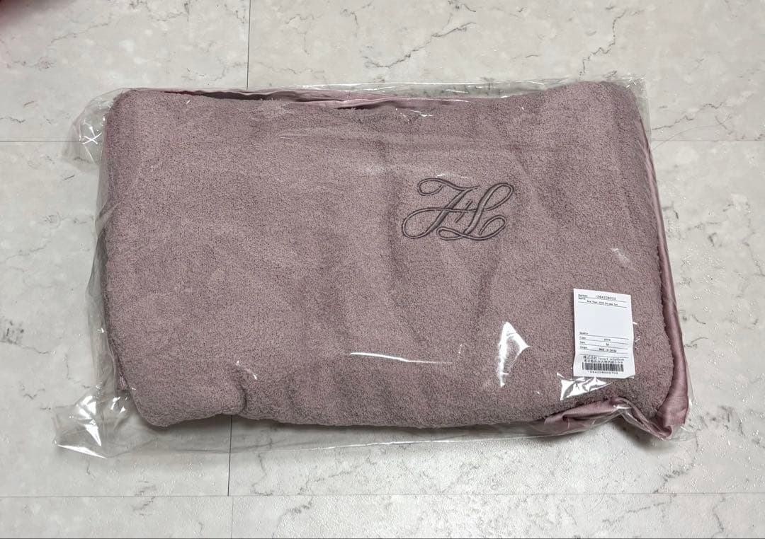 【新品未開封】herlipto 福袋　ルームウェア　Mサイズ