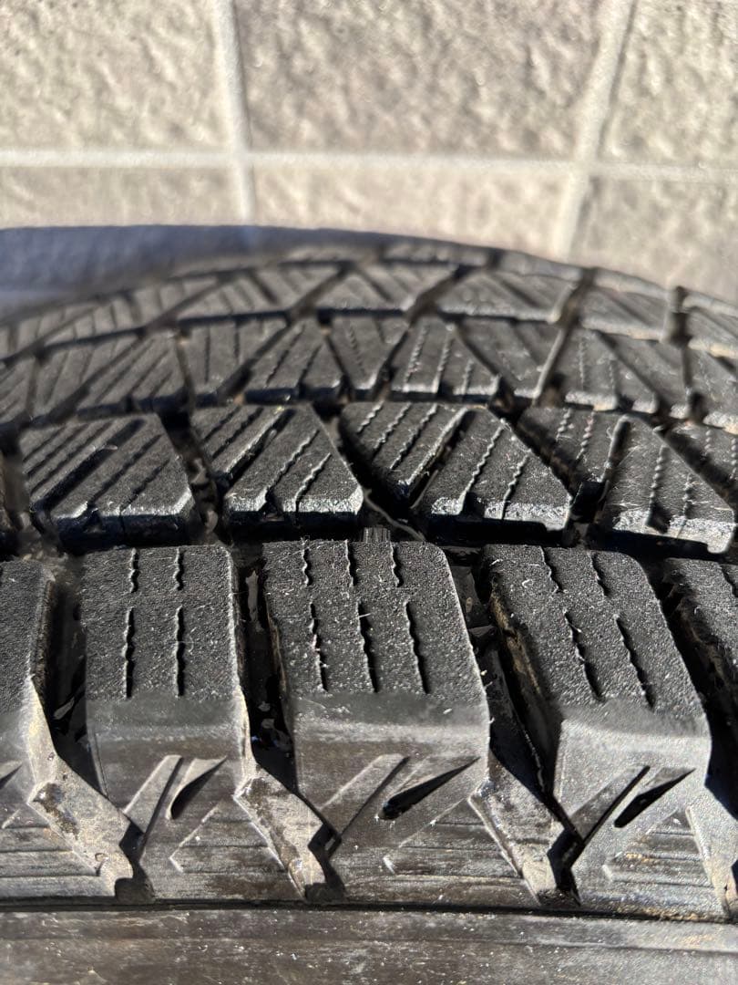 【お肉さん専用3/4】BLIZZAK DM-V3 215/70R16 100Q
