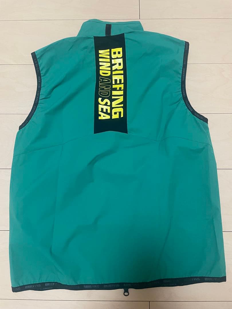 BRIEFING × WDS WIND VEST