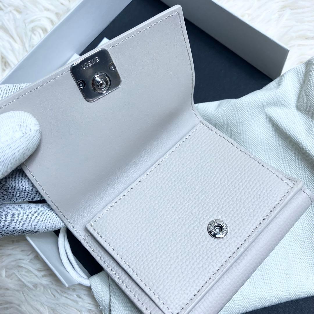 【未使用】 現行 LOEWE ロエベ トライフォールドウォレット アナグラム