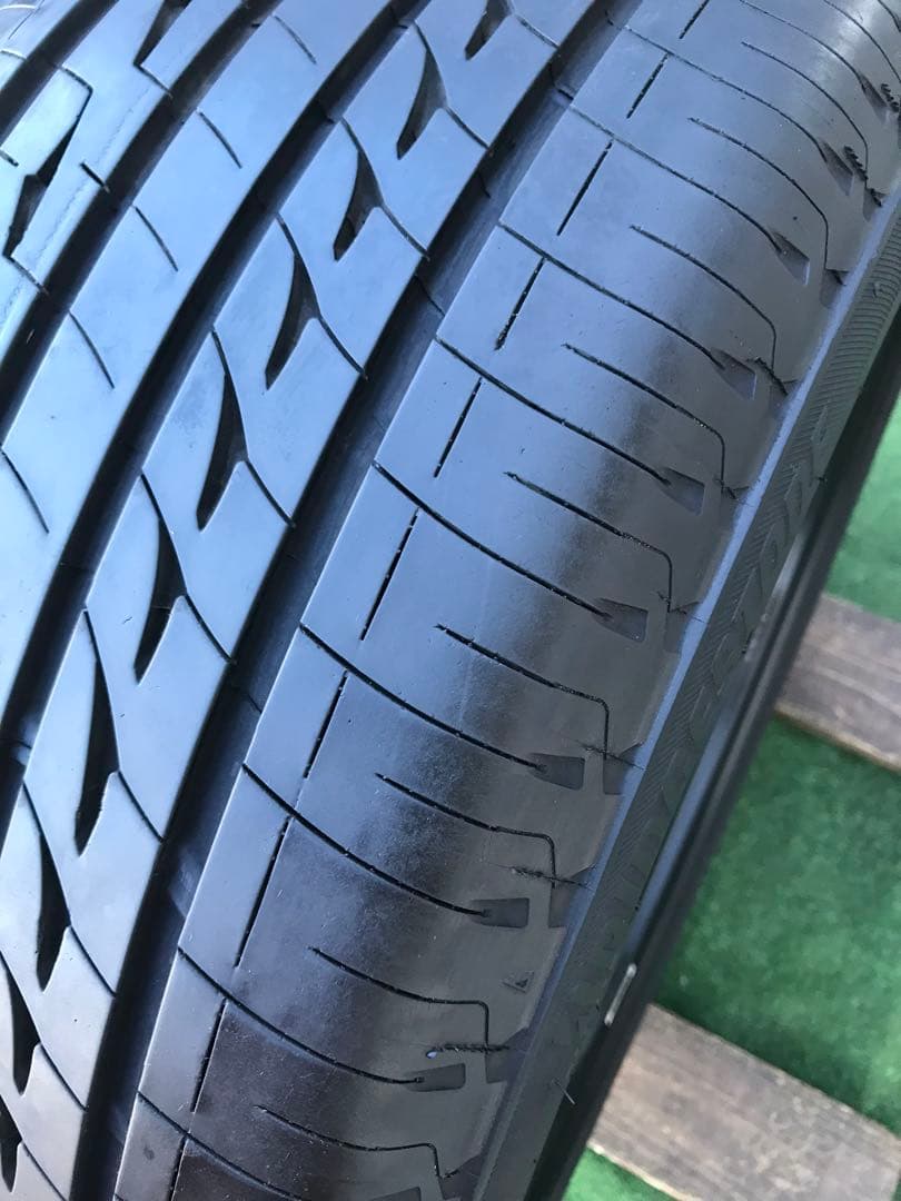255/40 R19 BRIDGESTONE REGNO ラジアルタイヤ
