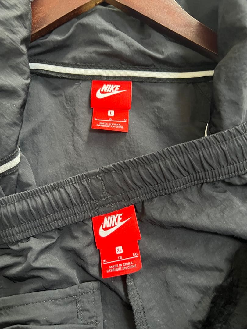 NIKE ビッグスウッシュ ナイロン セットアップ L/XL ブラック