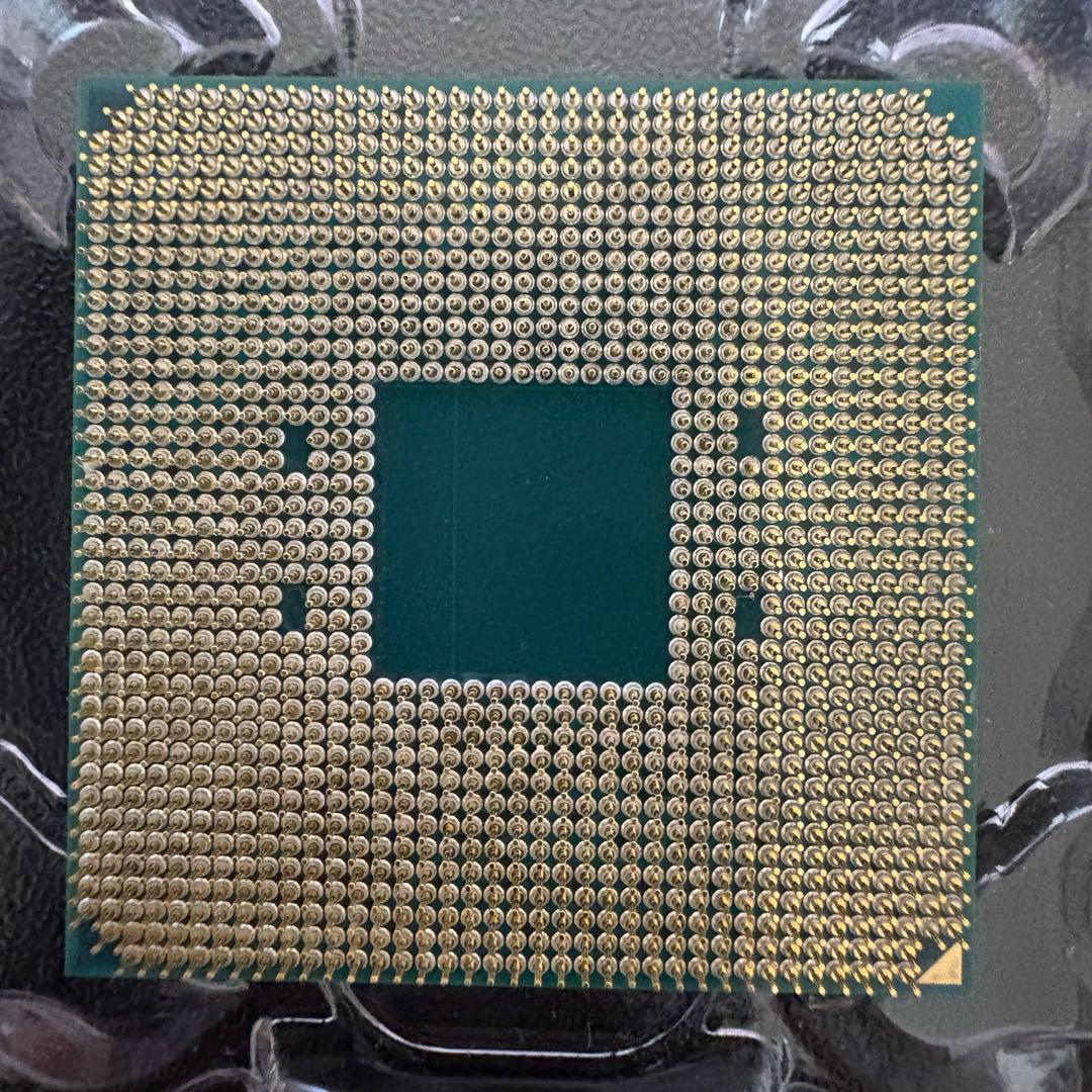 【通電確認済】AMD Ryzen 7 3700X（ピン折れなし・プラケース付）