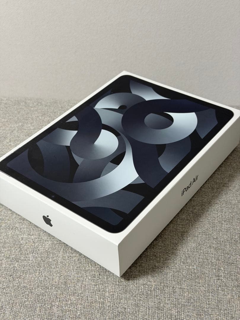 【美品+ケース付】iPad Air 第５世代 Wi-Fiモデル 64GB