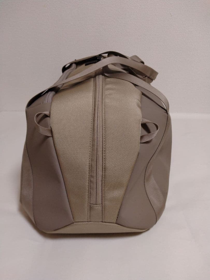 THE NORTH FACE ベージュ ダッフルバッグ