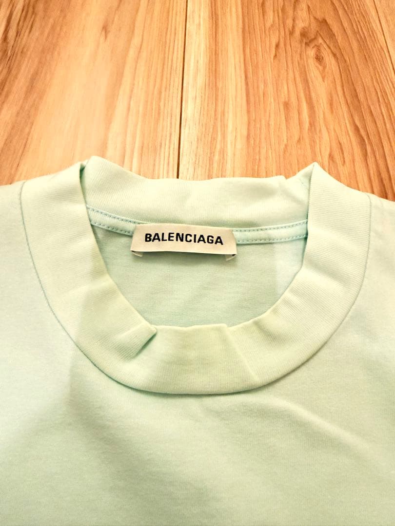 【最終値下げ】BALENCIAGA オーバーサイズ Tシャツ ミント色Mサイズ