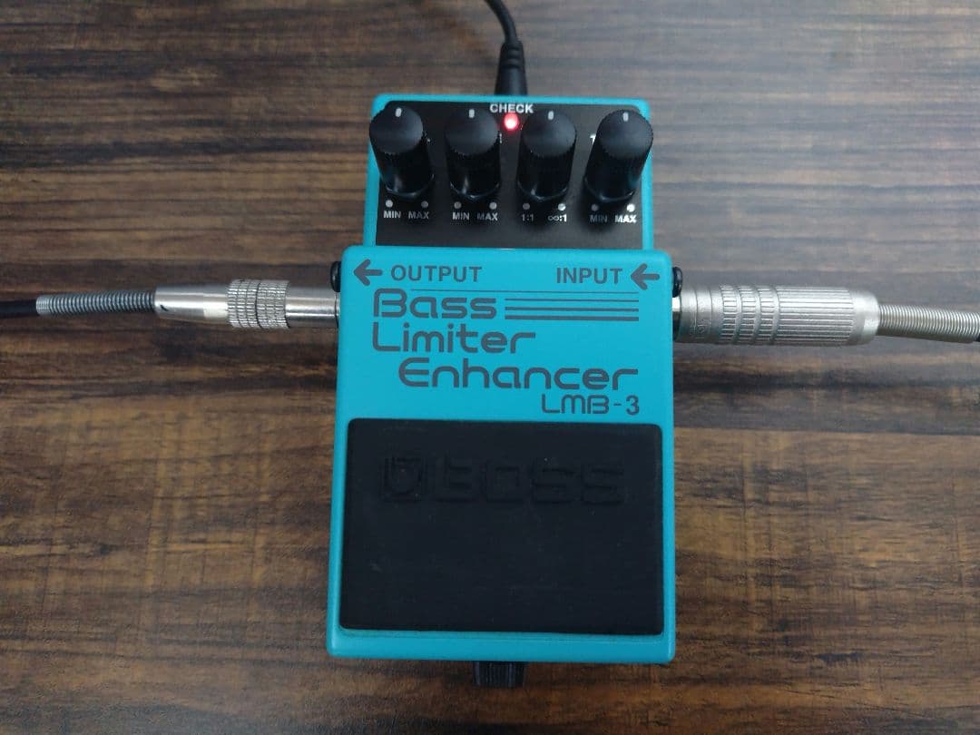 ベース BOSS - Bass Limiter Enhancer LMB-3