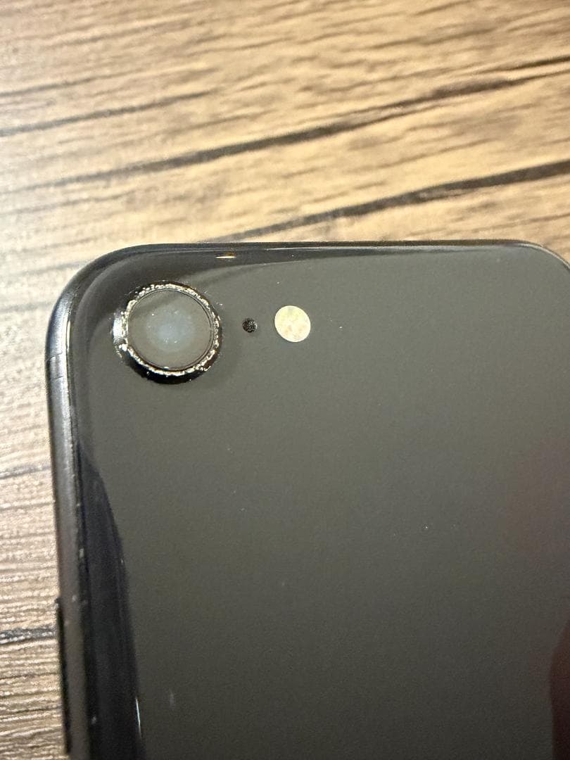 Apple iPhone SE(第二世代) 64GB ブラック SIMロックなし