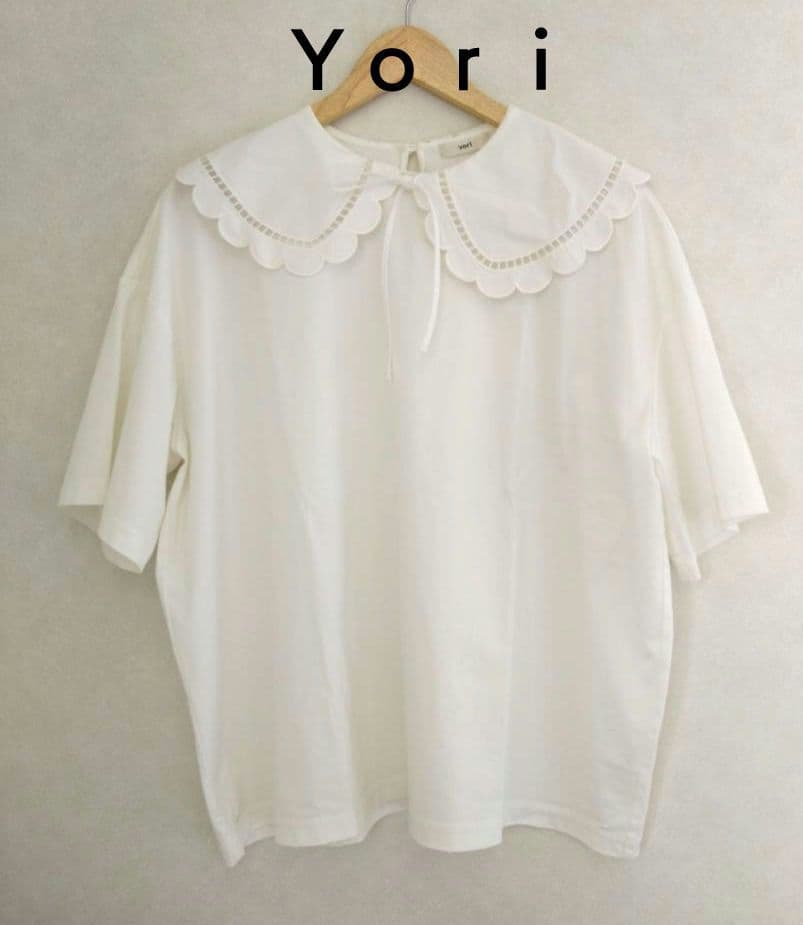 美品　大人気　YORI 　襟付き　スカラップ　半袖　白　日本製
