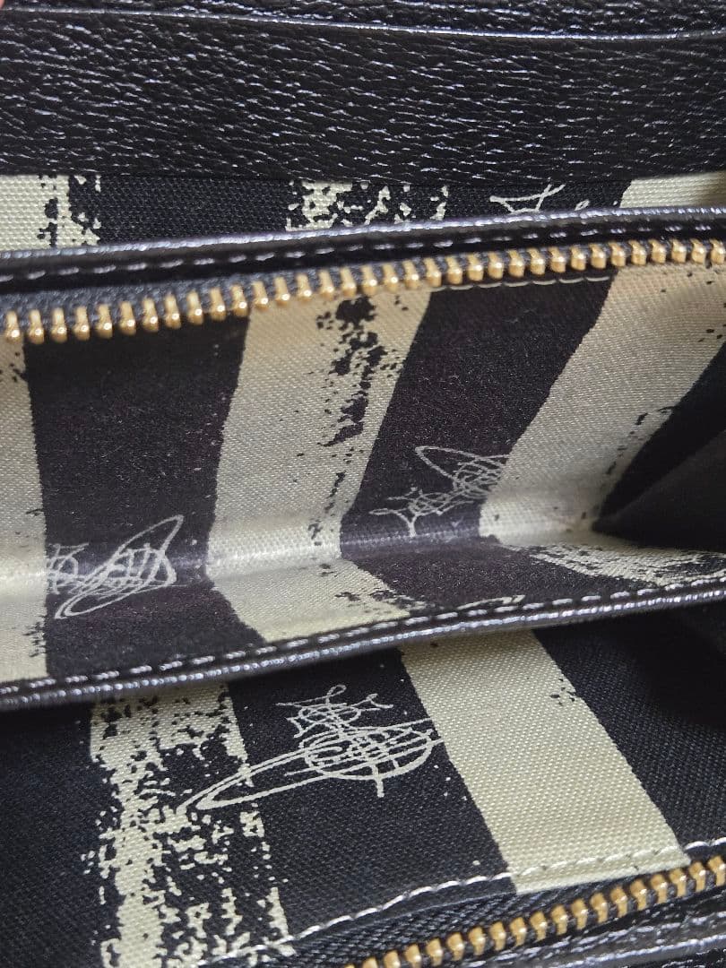 greenさま Vivienne Westwood 二つ折り財布 ブラック