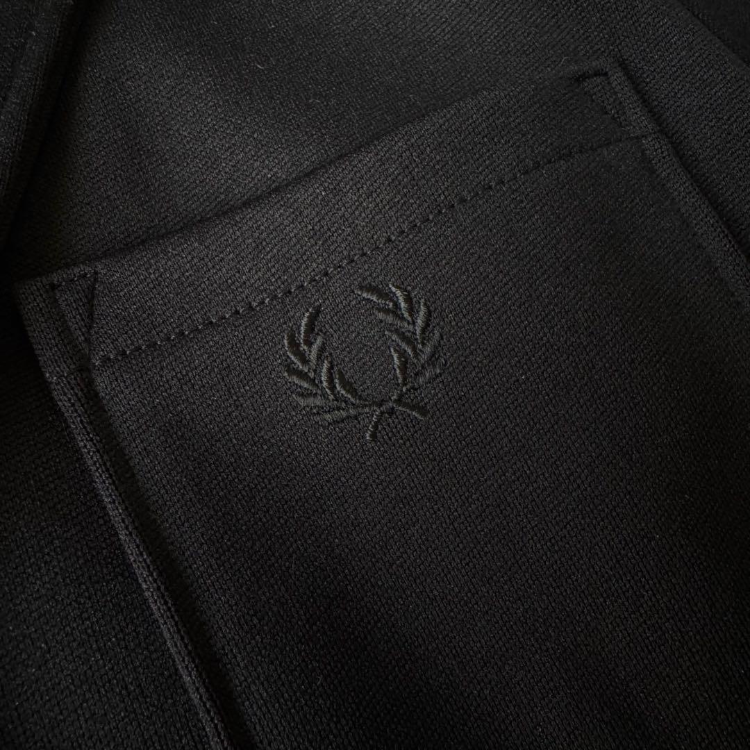 FRED PERRY ブラック テーラードジャケット M ジャージ素材 美品 黒