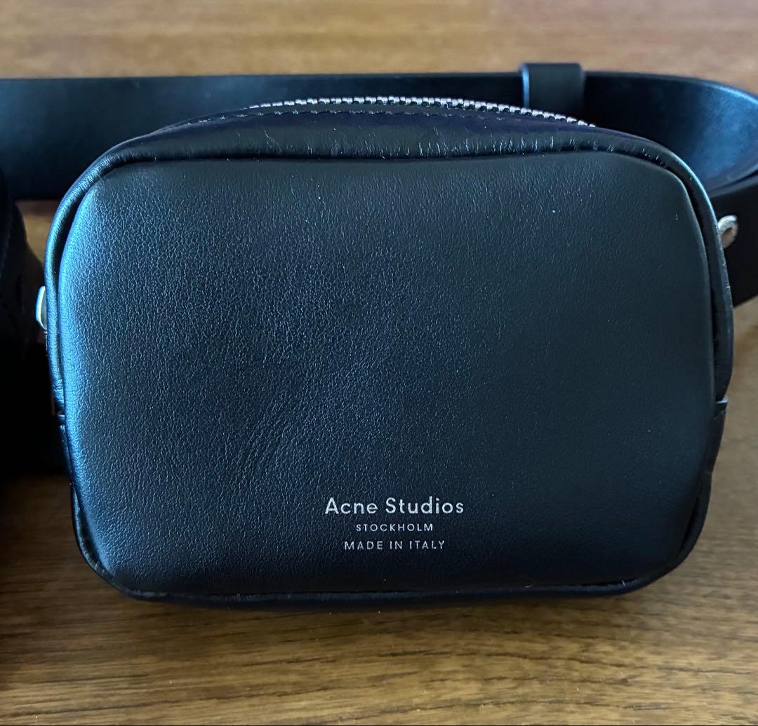 バッグ Acne Studios Musubi belt bag