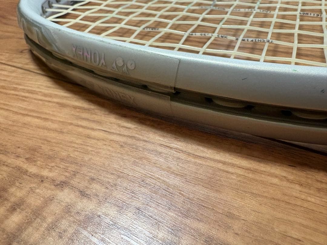 【美品】 YONEX VCORE 100 (2024)テニスラケット