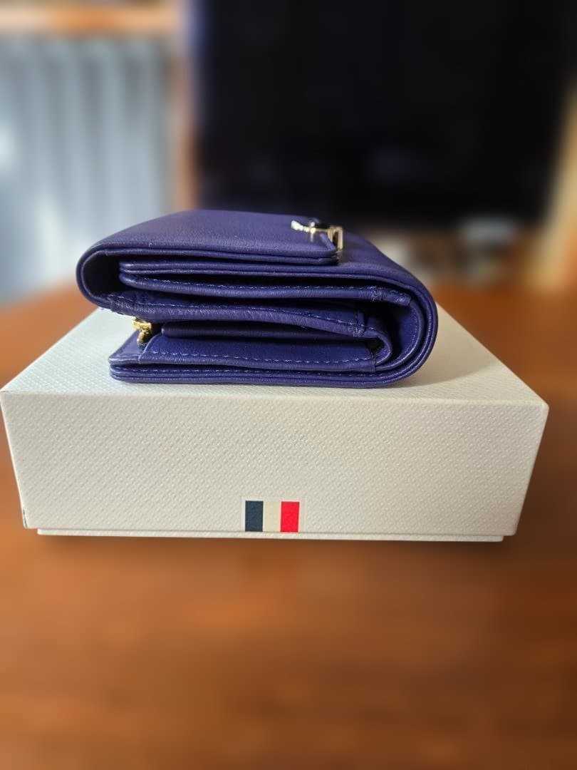 LACOSTE 三つ折り財布 箱付き