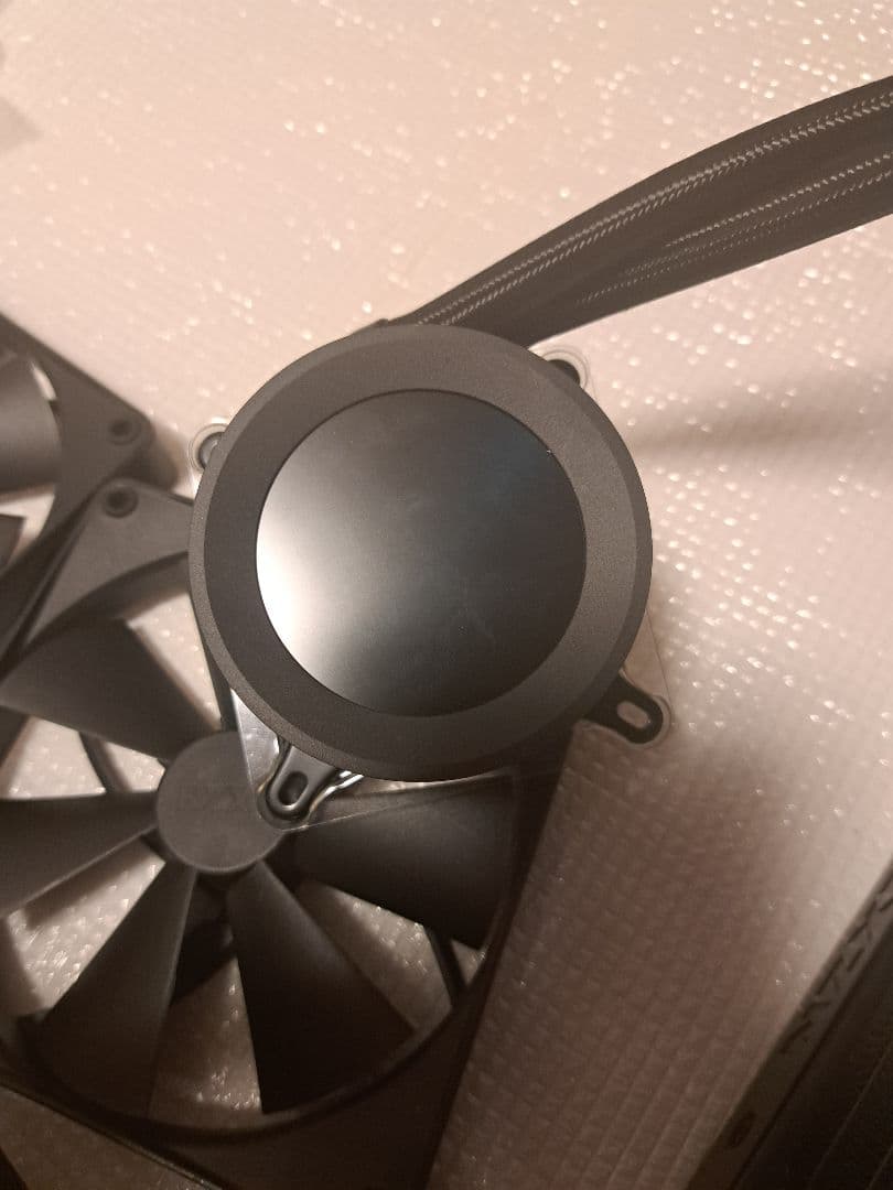 NZXT KRAKEN 240 水冷クーラー