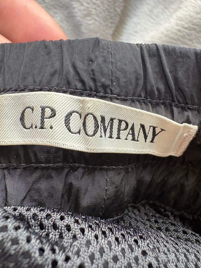 C.P. COMPANY レンズパンツ