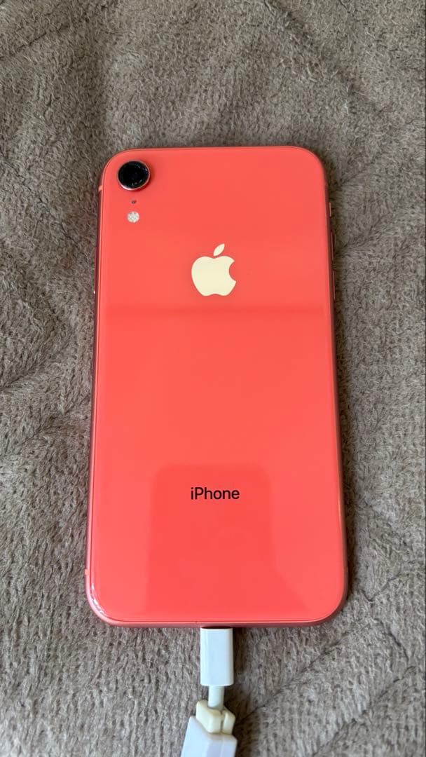 Apple iPhone XR コーラル　カメラレンズ割れ
