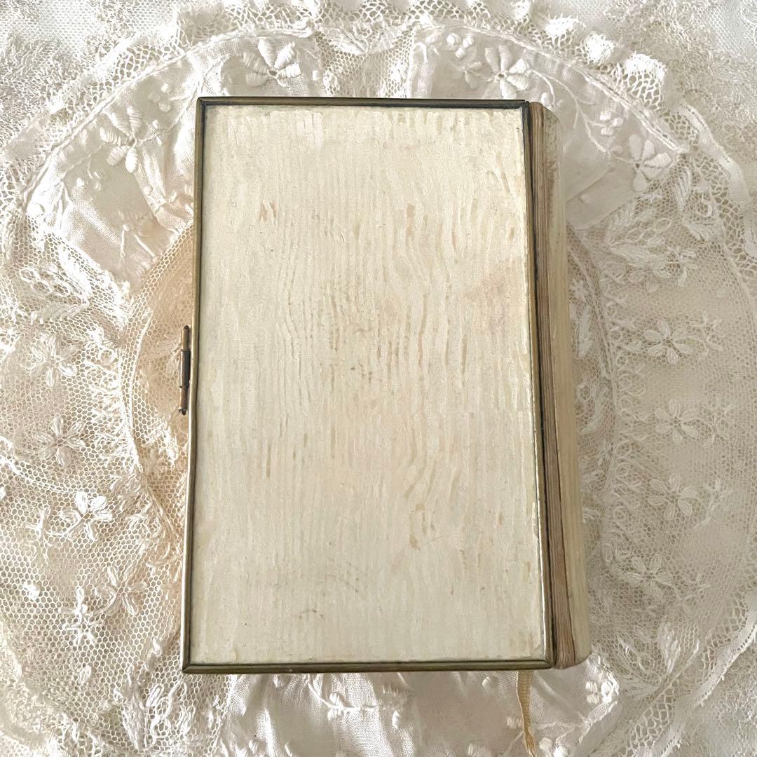 【 EH411 】アンティーク 祈祷書 聖書 ミセル バイブル 洋書 メダイ A