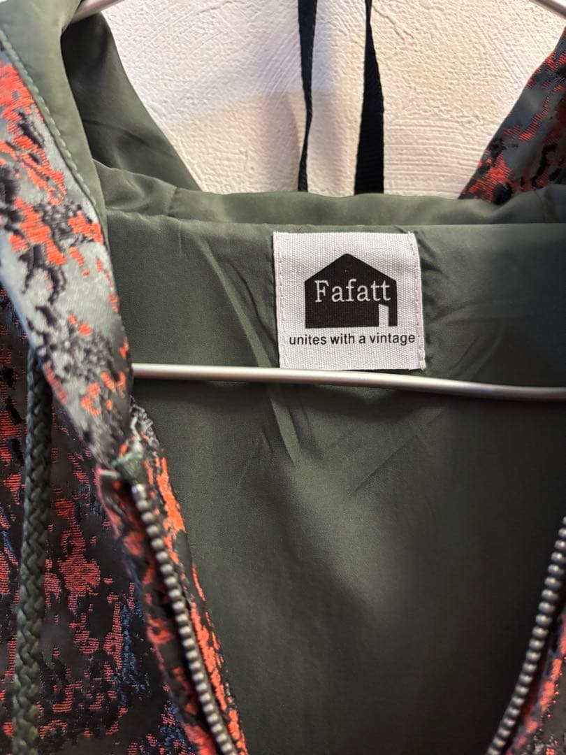 Fafatt unites with a vintage アウター