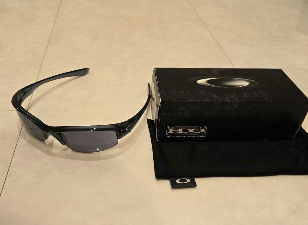 Oakley スポーツサングラス ブラック