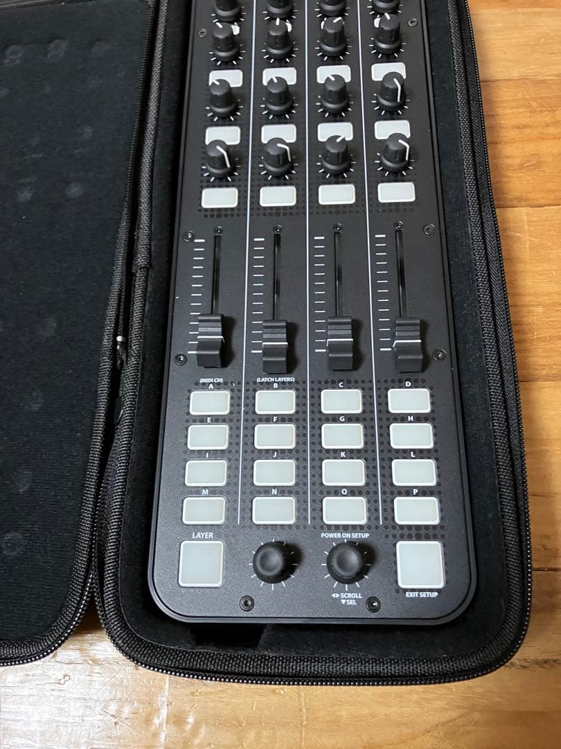 Allen & Heath Xone:k2 DJコントローラー