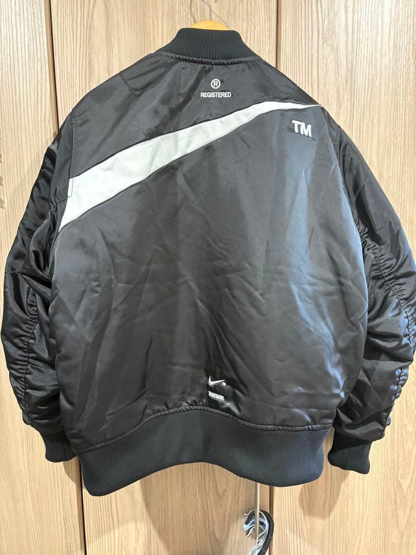NIKE SWOOSH REVERSIBLE BOMBER ボンバージャケット