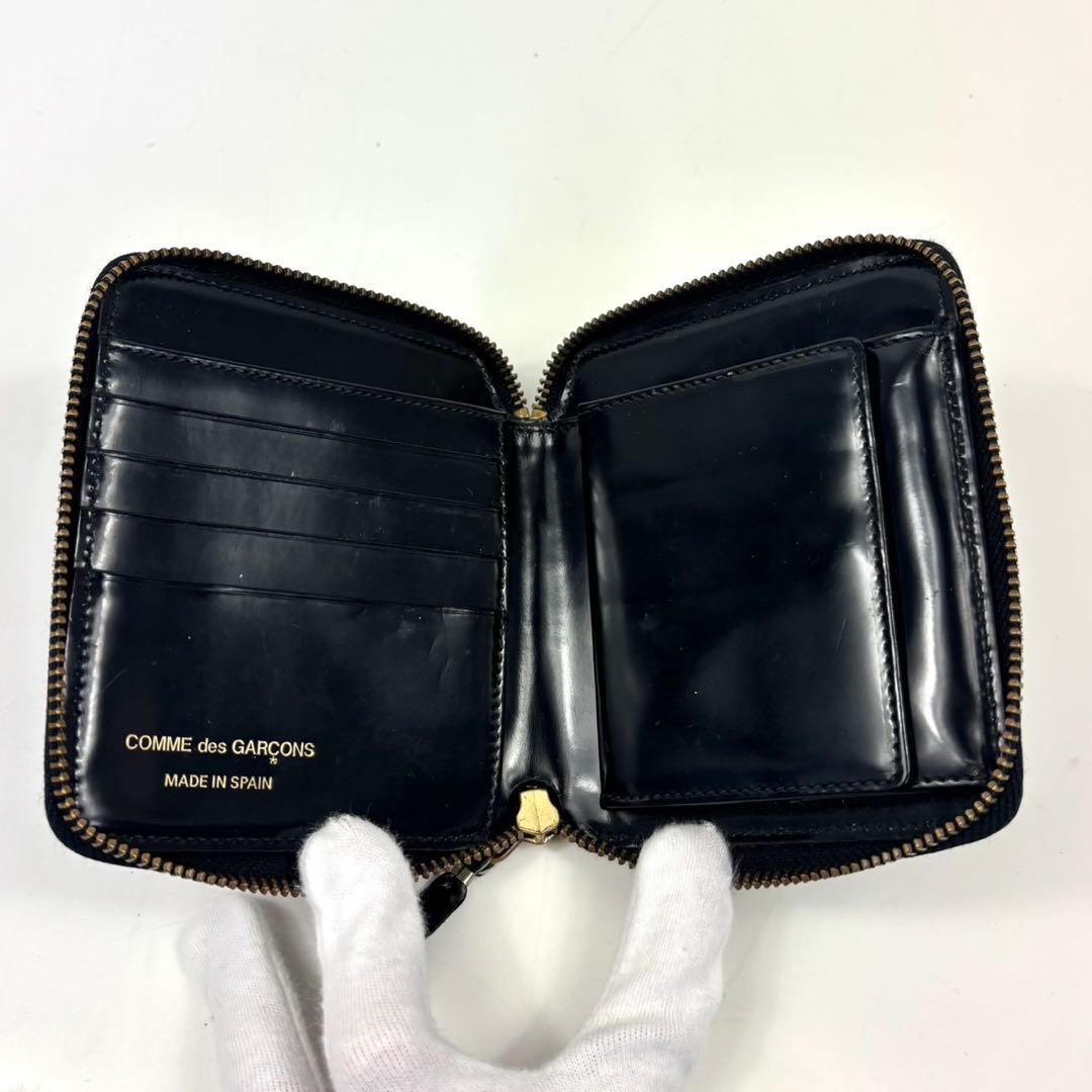 美品 コムデギャルソン 2つ折り財布 ラウンドジップ ポルカドット