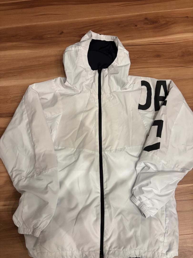 【美品】Mサイズ ウィンドブレーカーセット ホワイト/ブラック
