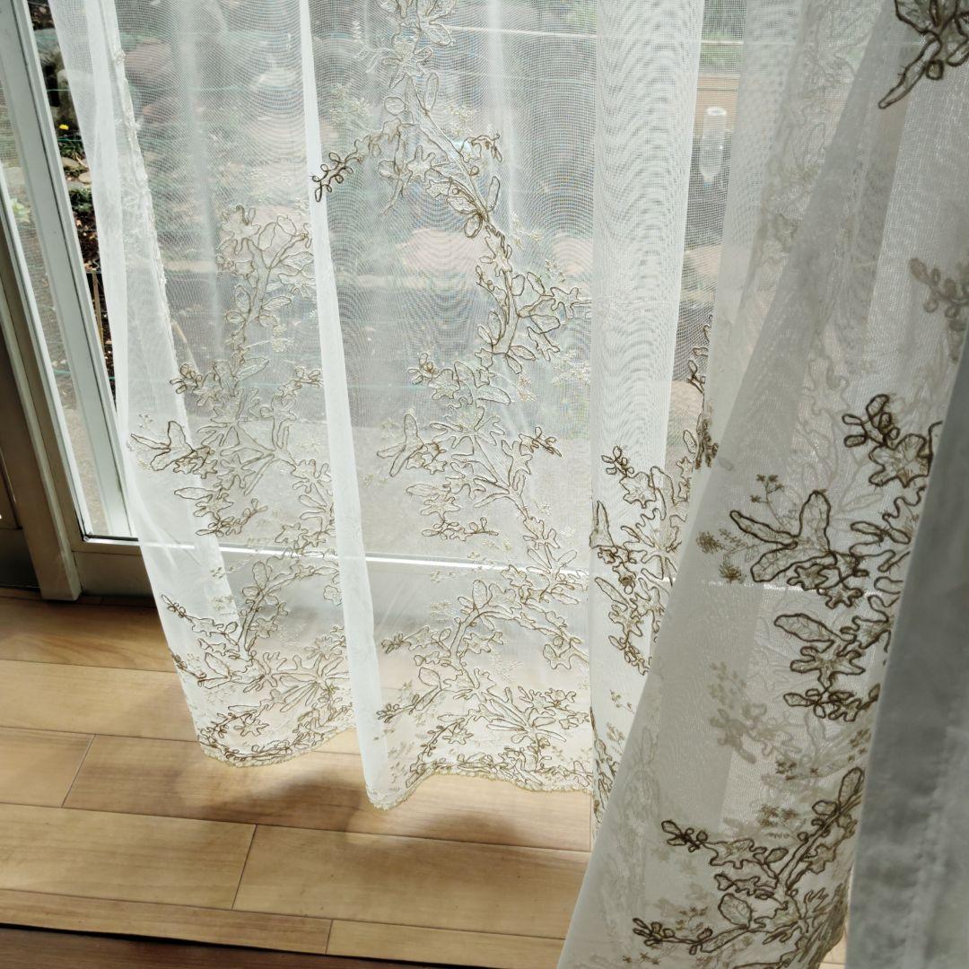 ホワイト レースカーテン 刺繍入り 幅100cm丈240cm　４枚　￥7,600