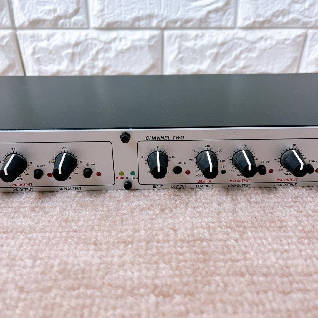 dbx ディービーエックス チャンネルデバイダー クロスオーバー 223XS