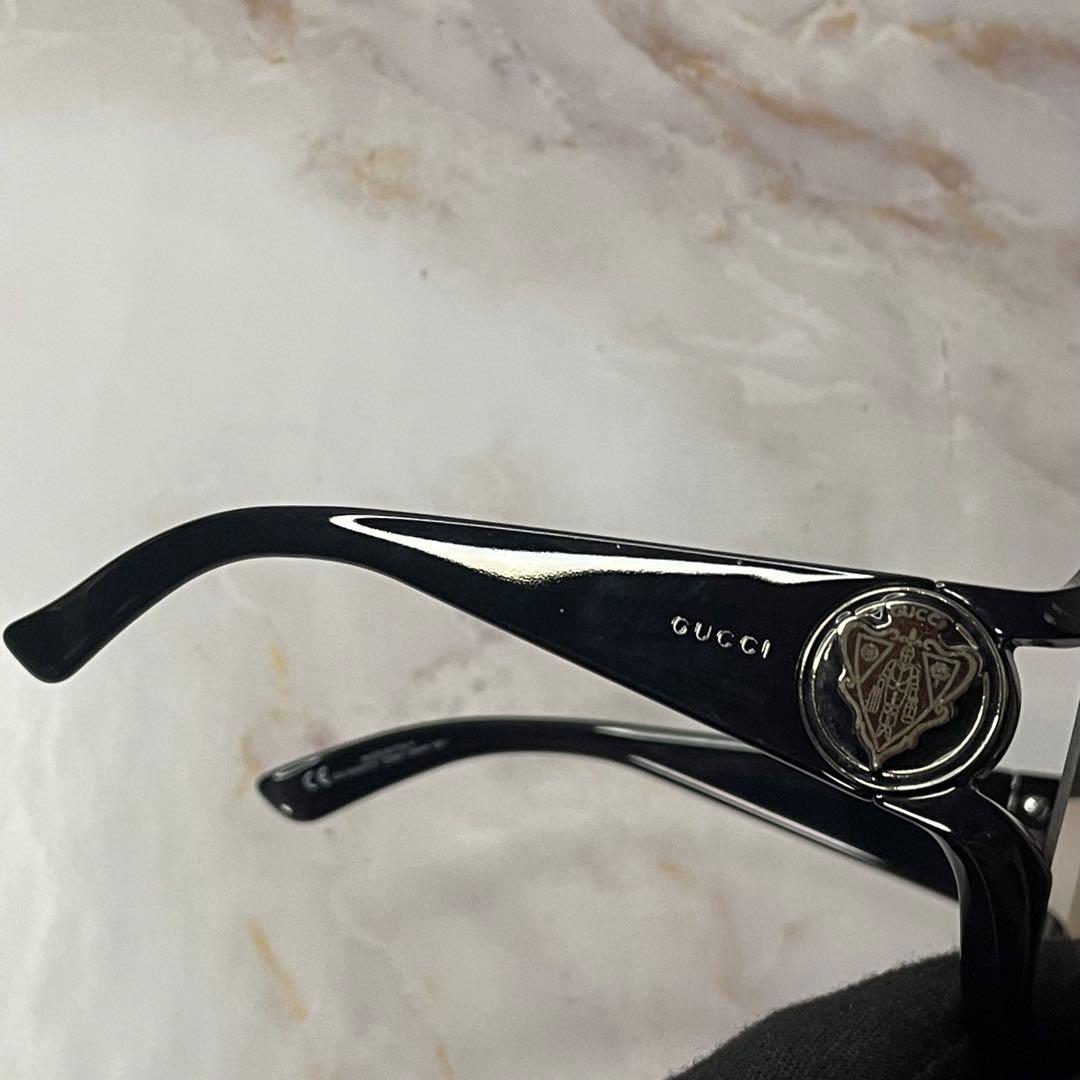 GUCCI オーバル y2k クレスト ロゴ アンティーク レトロ サングラス