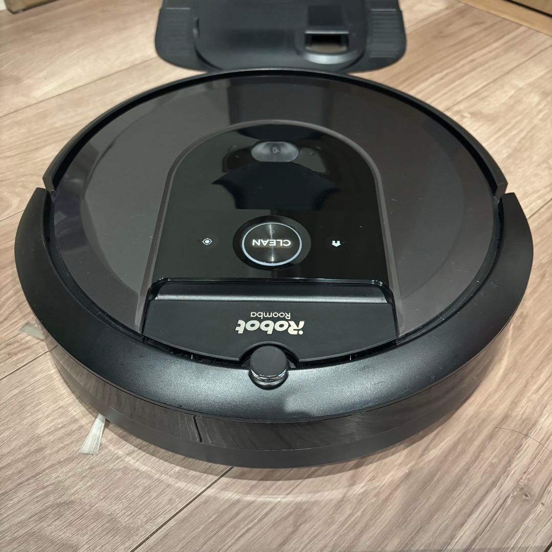 iRobot ルンバi7+ (Roomba i7+)　クリーンベース　付属品多数