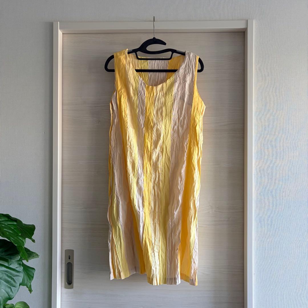 イッセイミヤケ　ワンピース　イエロー　美品
