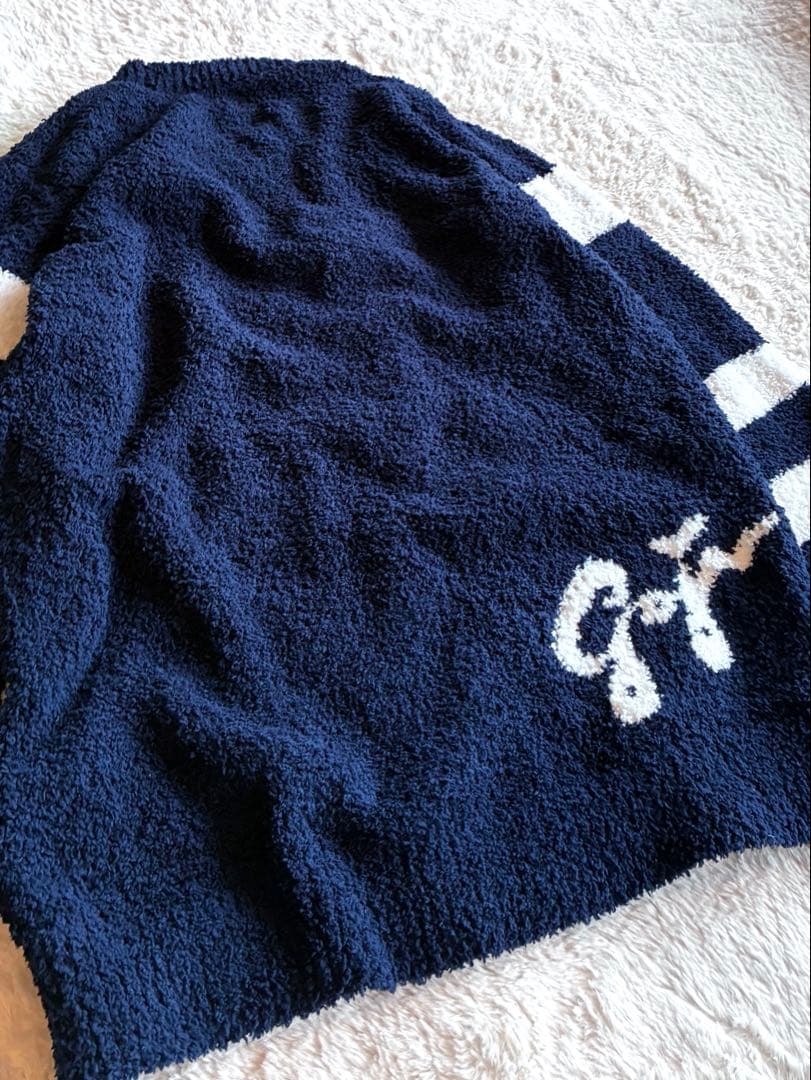 新品タグ付 伊太利屋 ボアニット 大きめ プルオーバーストーン刺繍ロゴ入り日本製