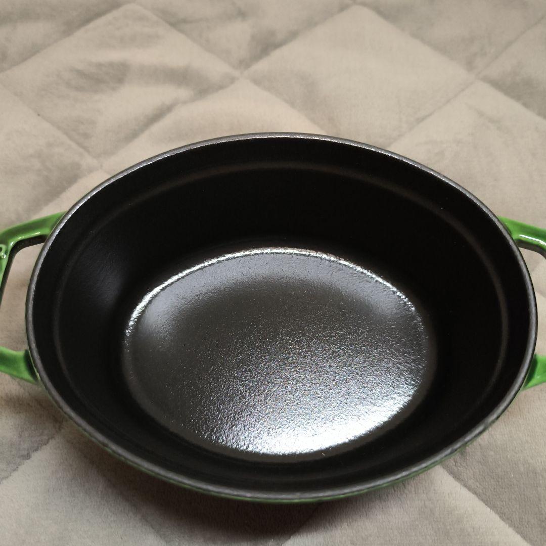 STAUB　ピギーココット　バジルグリーン
