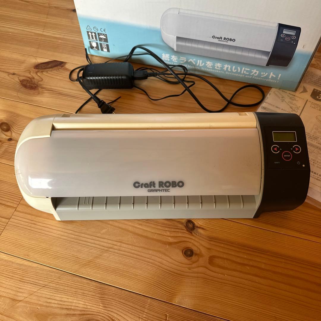 GRAPHTEC Craft ROBO カッティングマシン cc330-20