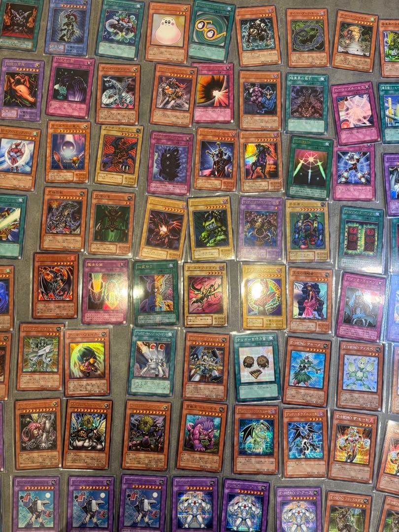 遊戯王　引退品　100枚　スーパーレア以上(約E•HEROより前時代)