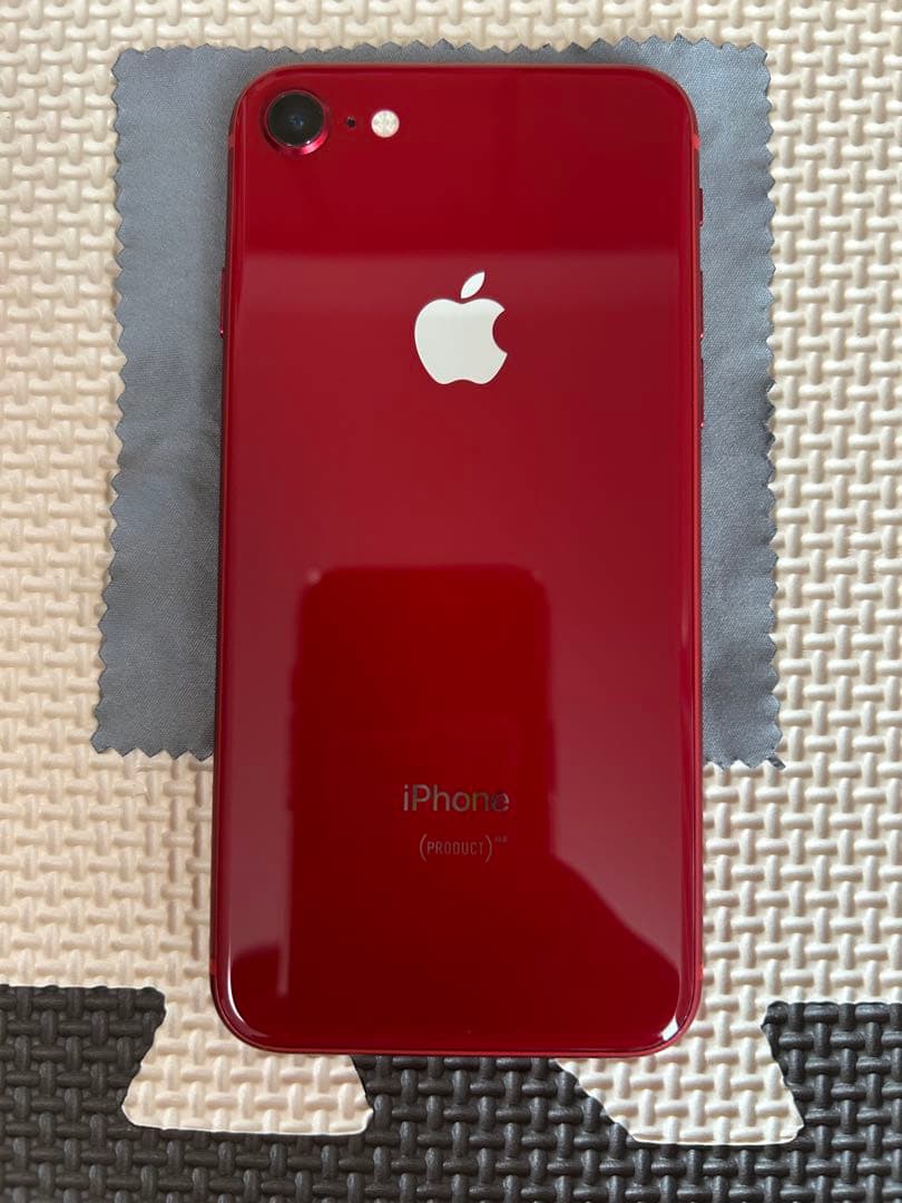 Apple iPhone 8 (赤) 本体　64GB