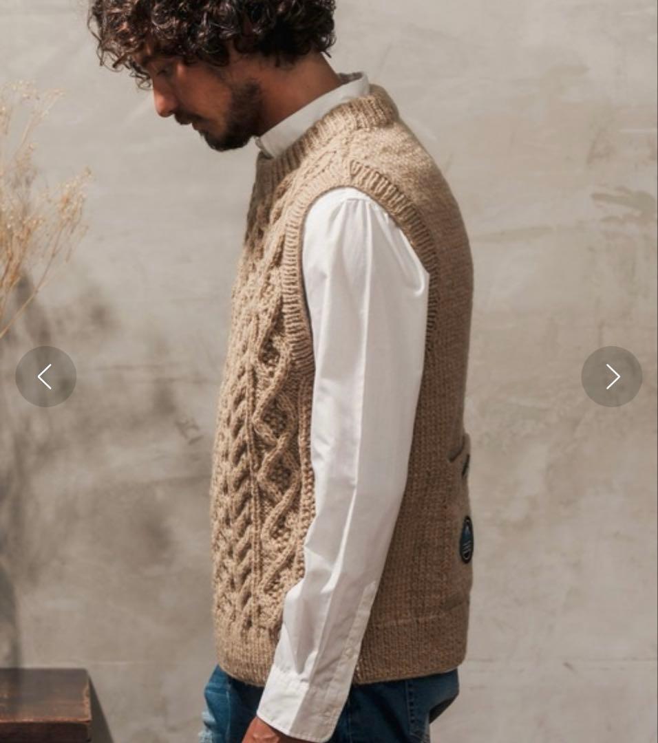 HIMALAYAN コラボ 手編みクルーネックベスト　ノースリブ　ハンドメイド