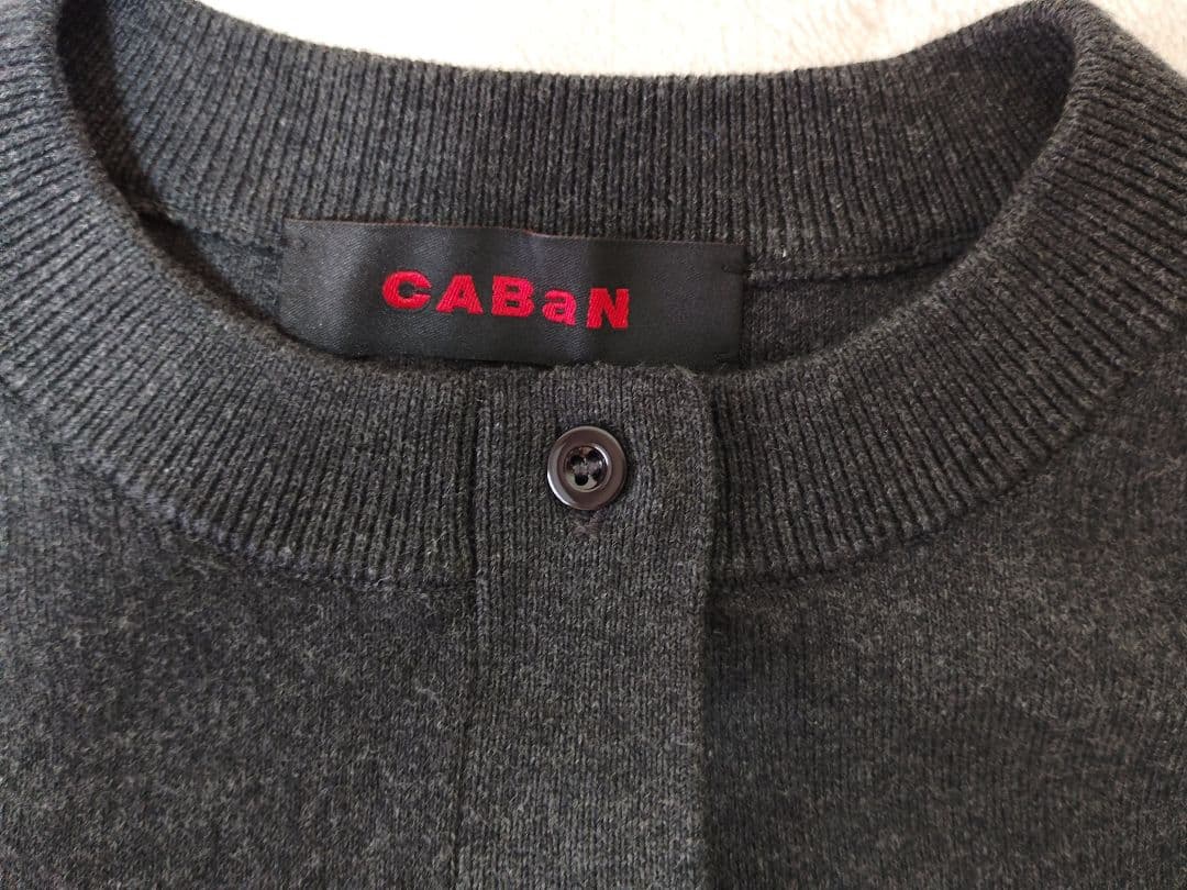 《CABaN》コットンカシミヤ クルーネックカーディガン