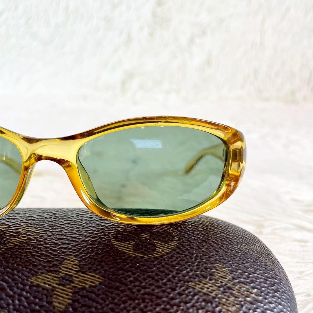 GUCCI　グッチ　サングラス　GG2456　グリーンレンズ　ブラウンフレーム