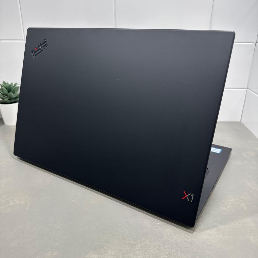 【極上品】ThinkpadX1カーボン☘8世代i7メモリ16☘️NVMe512
